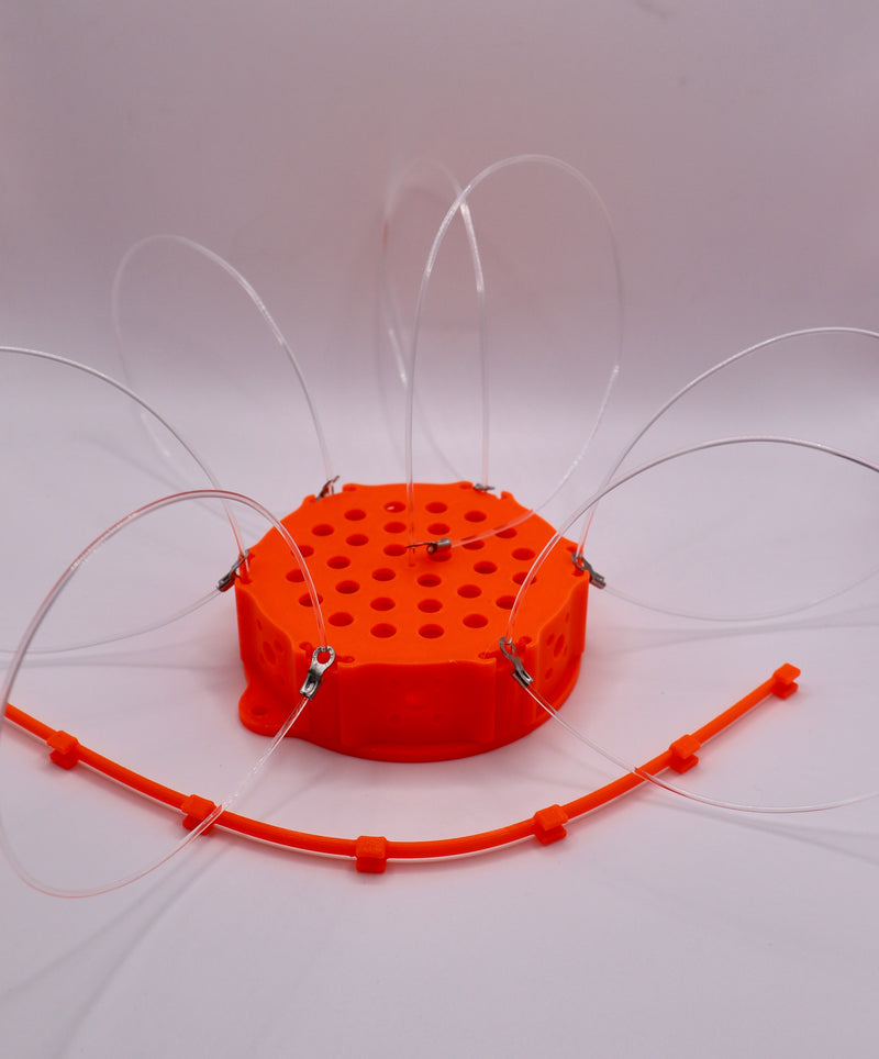 Load image into Gallery viewer, Crab snares with snare straightener in orange - great for crabbing
